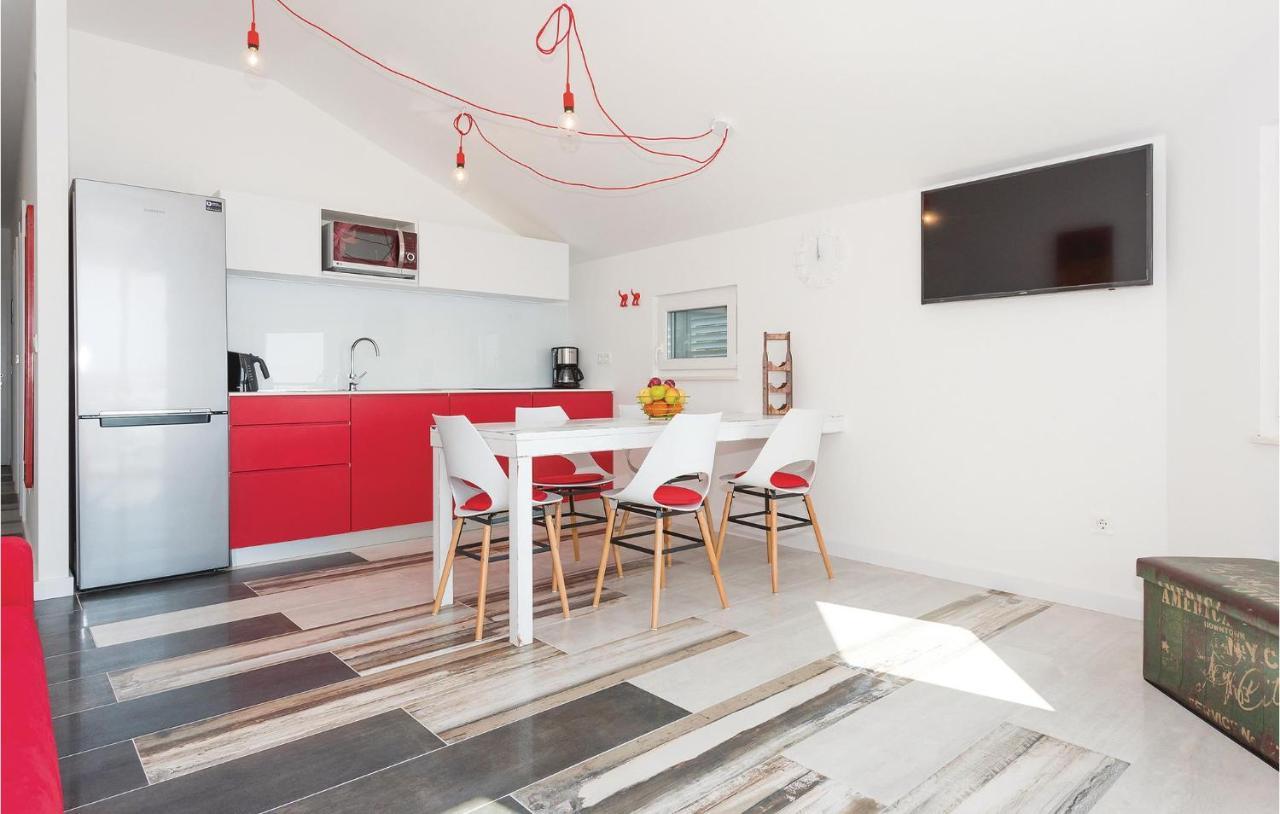 Cozy Apartment In Brodarica With Wifi Brodarica (Sibenik-Knin) Exterior foto